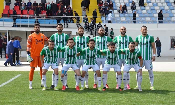 EFELER 09 SFK FİNALE YÜKSELDİ