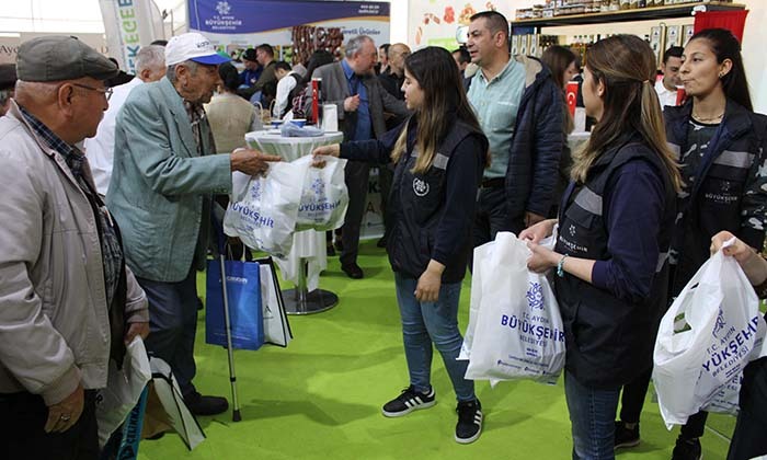 AYDIN TARIM FUARI KAPILARINI ZİYARETÇİLERİNE AÇTI