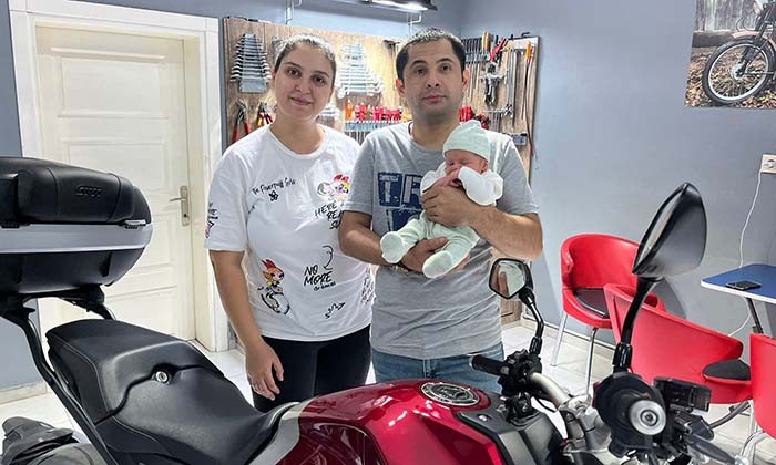 AYDINLI ÇİFT, BEBEKLERİNE HONDA ADINI VERDİ