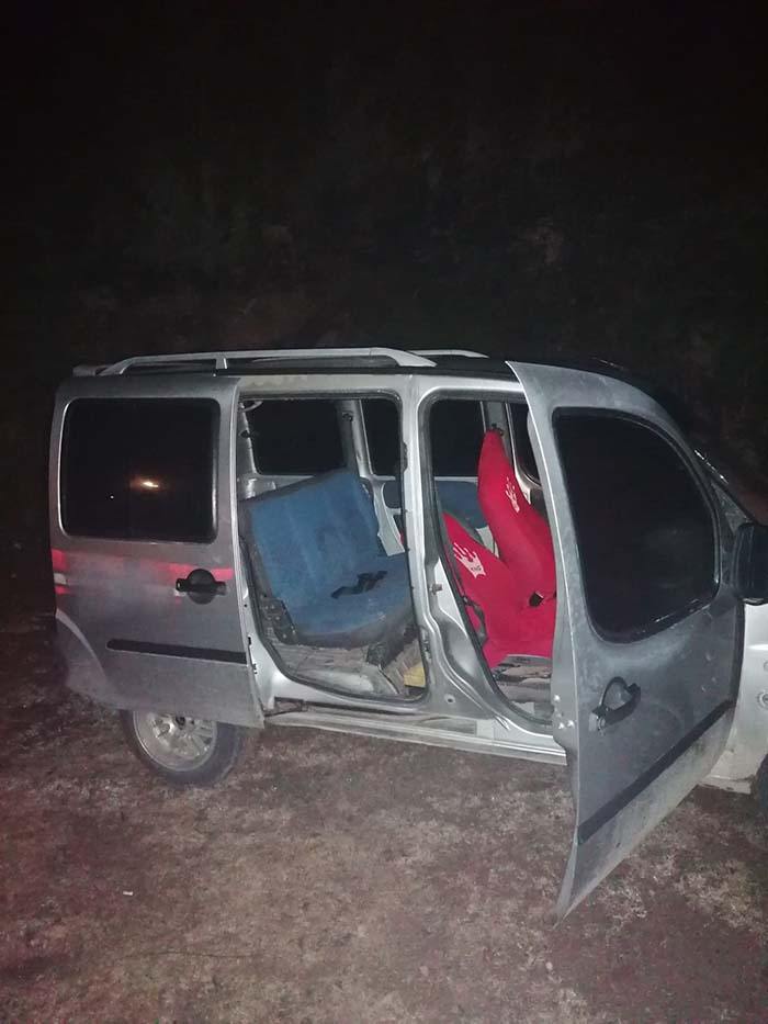 JANDARMA, KABLO HIRSIZLARINI SUÇÜSTÜ YAKALADI
