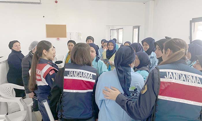 ÇİNE'DE KADINLAR KADINA KARŞI ŞİDDET KONUSUNDA BİLGİLENDİRİLDİ
