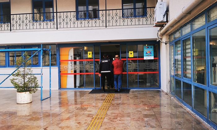 MARMARİS GÜMRÜK MÜDÜRLÜĞÜ'NDE RÜŞVET OPERASYONU YAKALANAN 10 ŞÜPHELİ ADLİYEYE SEVK EDİLDİ