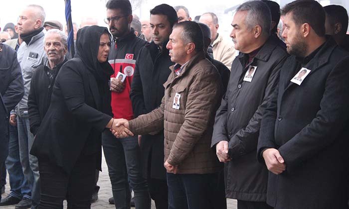ÇİNELİ ŞEHİT KOMİSER SON YOLCULUĞUNA UĞURLANDI