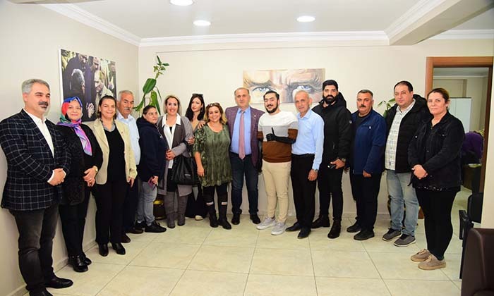 İNCİRLİOVALI SAMET HEM PROTEZ KOLLARINA, HEM DE İŞE KAVUŞTU