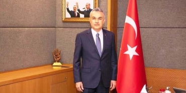AK PARTİ'Lİ SAVAŞ'TAN 4 BİN KİŞİYE İSTİHDAM MÜJDESİ TÜRKİYE'NİN EN BÜYÜK SERAMİK FABRİKASI ÇİNE'DE AÇILIYOR