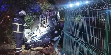 AYDIN'DA OTOMOBİL TAKLA ATTI: 2 YARALI
