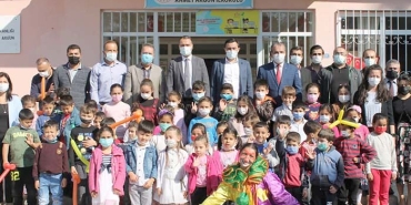 İL KÜLTÜR MÜDÜRLÜĞÜ'NDEN ÖĞRENCİLERE KİTAP