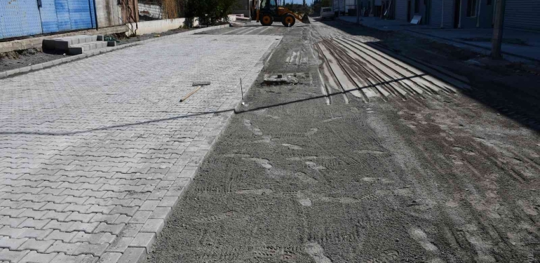 Söke Alt Sanayi Bölgesi’nde 15 bin metrekarelik yol çalışması gerçekleştirildi