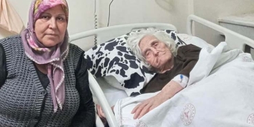 ANNE VE KIZININ YÜZÜNÜ AYMELEK DERNEĞİ GÜLDÜRDÜ YAŞLI ANNE VE HASTA KIZI ÇİNE DEVLET HASTANESİ'NDE TEDAVİ ALTINA ALINDI