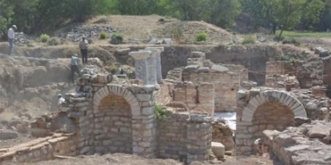 AFRODİSİAS'TA HEYECANLANDIRAN KEŞİF BİN 600 METREKARELİK KÖŞK BULUNDU