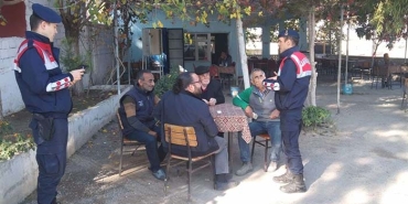 JANDARMADAN ÇİNE ÇAYI'NDA KAÇAK AV DENETİMİ