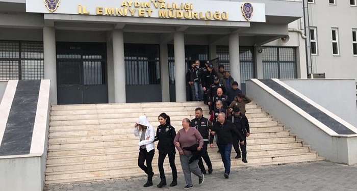 15 BİN LİRAYA ENGELLİ RAPORU AYDIN MERKEZLİ 3 İLDE SAHTE ENGELLİ RAPORU OPERASYONU: 56 GÖZALTI "JOKER" ADI VERİLEN ENGELLİ BİREYLER SAĞLIK KONTROLÜNE GİRMİŞ