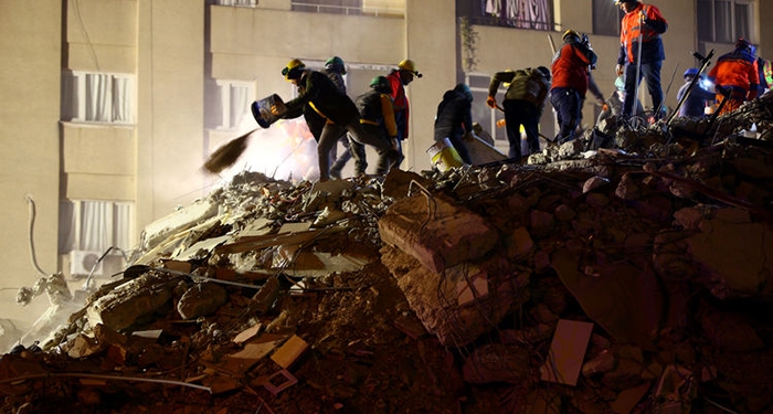 Kahramanmaraş merkezli depremlerde enkaz altında kalanları kurtarma çalışmaları sürüyor