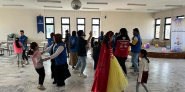 ÇİNE HALK KÜTÜPHANESİ (1)