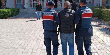 JANDARMA 5 ARANAN ŞAHSI YAKALADI