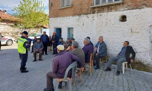 ÇİNE'DE TRAKTÖR SÜRÜCÜLERİ BİLGİLENDİRİLDİ