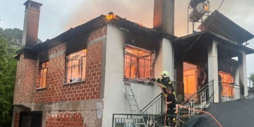 MİLAS'TA ÇIKAN YANGINDA ANNE VE OĞLU HAYATINI KAYBETTİ