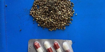 UYUŞTURUCU İLE YOLCUK JANDARMAYA TAKILDI
