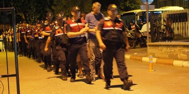 SAHTE BANKA DEKONTLARI İLE 35 MİLYONLUK VURGUN AYDIN MERKEZLİ 7 İLDE DOLANDIRICILIK OPERASYONU: 32 GÖZALTI