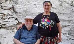 AYDIN'DA İLGİNÇ ÖLÜM, BİR GÜN ARAYLA VEFAT EDEN KARI KOCA ÇİNE'DE GÜNDEM OLDU