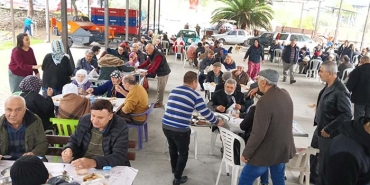 ŞİNASİ ÖĞRETMEN, 19 YIL GÖREV YAPTIĞI KÖYDE UNUTULMADI