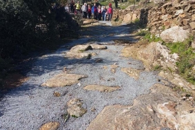 BAKANLIKTAN BETON DÖKÜLEN ANTİK YOLLA İLGİLİ AÇIKLAMA: "İZİNSİZ UYGULAMALAR KALDIRILACAK"