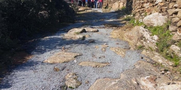BAKANLIKTAN BETON DÖKÜLEN ANTİK YOLLA İLGİLİ AÇIKLAMA: "İZİNSİZ UYGULAMALAR KALDIRILACAK"