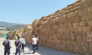 ÇİFTLİK SAHİPLERİ SAMAN YANGINLARINA KARŞI UYARILDI