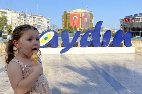 AYDIN'DA KAVURUCU SICAKLAR BUNALTTI TERMOMETRELER 44 DERECEYİ GÖSTERDİ
