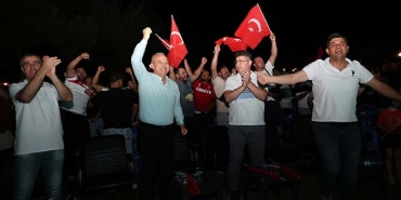 EURO 2024 MİİLİ MAÇ GÖSTERİMİ KUVAYİ MİLLİYE (22)