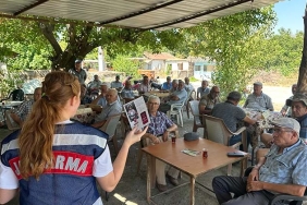 JANDARMA EKİPLERİ KARPUZLU'DA VATANDAŞLARI BİLGİLENDİRDİ