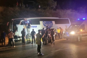 AYDIN’DA YOLCU OTOBÜSÜ YOLDAN ÇIKTI: 1 ÖLÜ, 7 YARALI