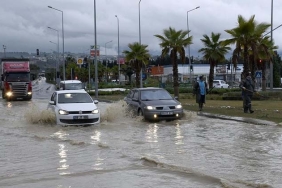 AYDIN'A KUVVETLİ YAĞIŞ UYARISI