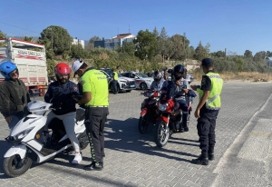 trafik motosiklet kontrolü-çine-4