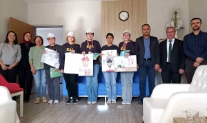 KARPUZLU'DA DERECEYE GİREN LİSE ÖĞRENCİLERİ ÖDÜLLENDİRİLDİ
