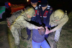 CİNAYET ZANLISI, FİLM GİBİ OPERASYONLA YAKALANDI JANDARMA TÜM ÇIKIŞLARI TUTTU, JİHA TESPİT ETTİ, YAKALANDI