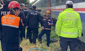 TREN KAZASINDA HAYATINI KAYBEDEN KADININ KİMLİĞİ BELLİ OLDU