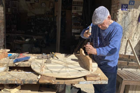 O MESLEK AİLE MİRASI OLDU, 76 YILLIK TEZGAH HİÇ DURMADI MARANGOZ USTASI ŞENTÜRK: "ÇALIŞMADIĞIM ZAMAN KENDİMİ BOŞLUKTA HİSSEDİYORUM"