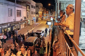 ÇİNE'DE HAC YOLCULARI DUALARLA UĞURLANDI