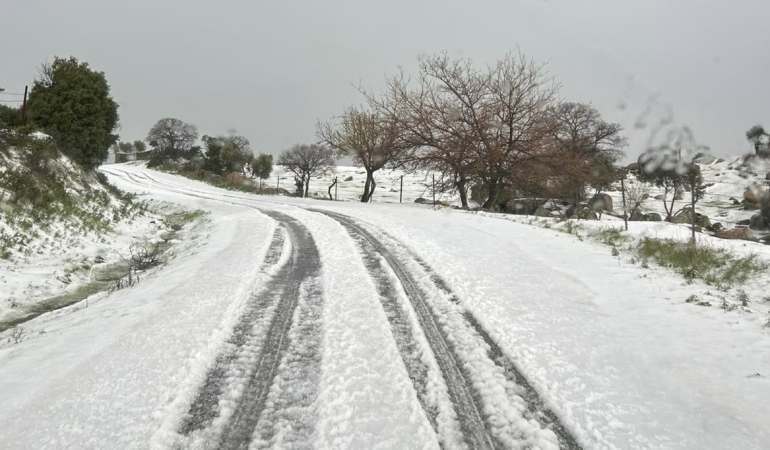 Kar değil dolu