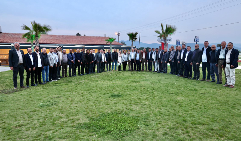 BAŞKAN MEHMET KIVRAK MUHTARLARLA BİR ARAYA GELDİ (1)